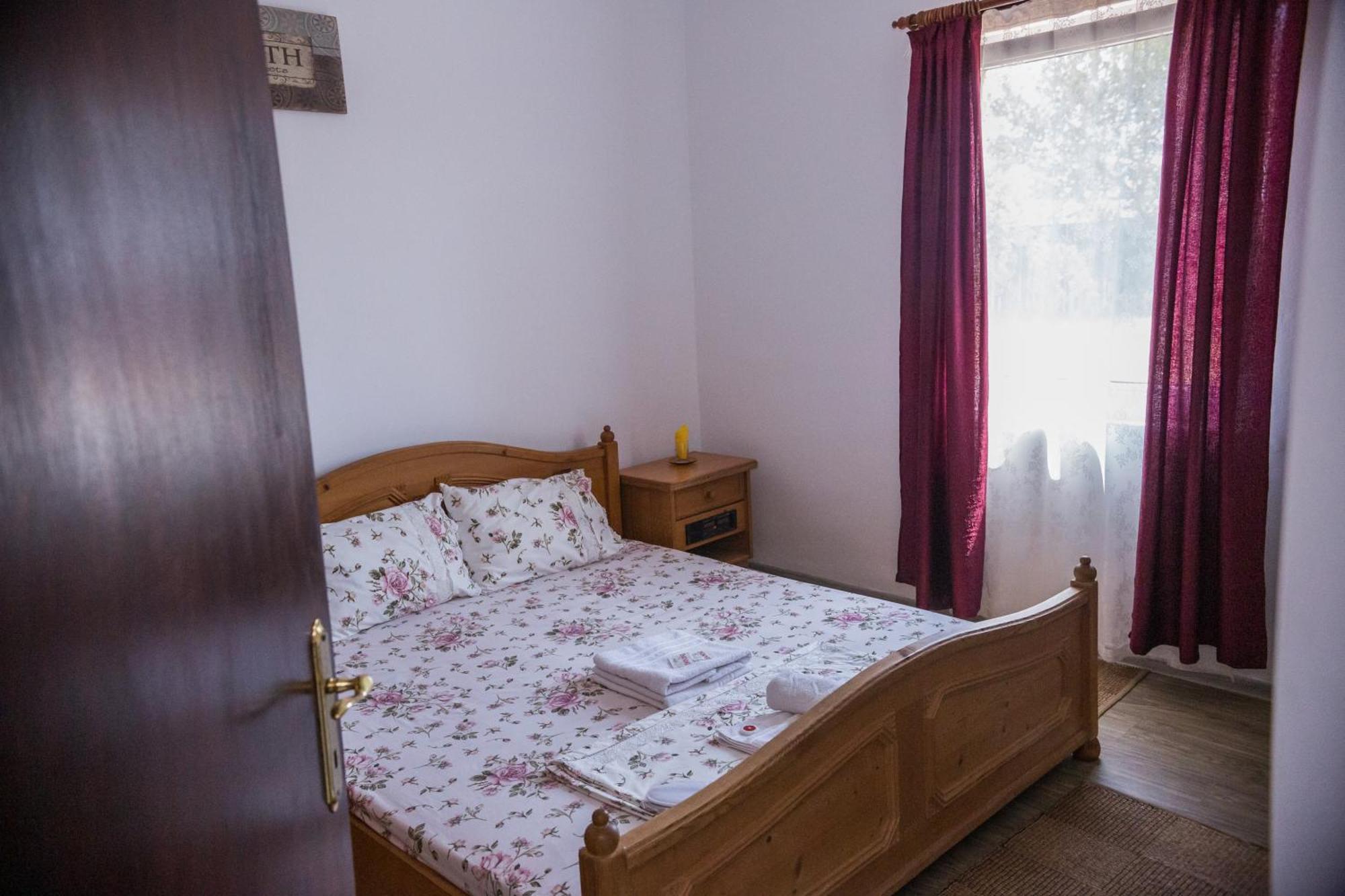 Casa Dany Hotel Corbu  Buitenkant foto