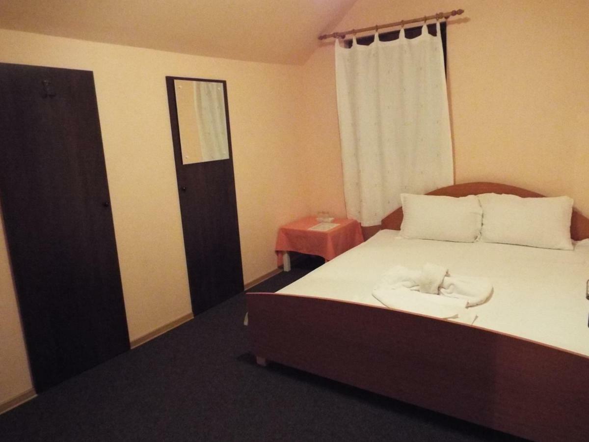 Casa Dany Hotel Corbu  Buitenkant foto